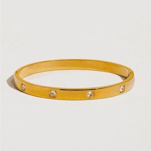 18k Gold Non-Tarnish Classic CZ Bangle NWT